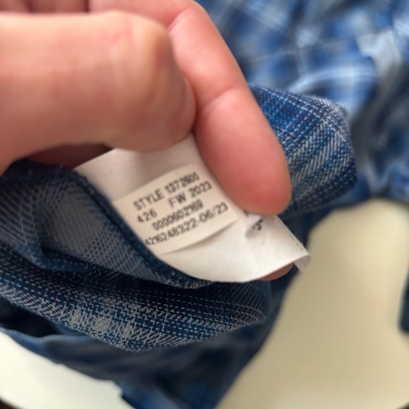 Under Armour Men's Slim Tradesman Flex Flannel Button Down Size Medium New Blue - Picture 8 of 8